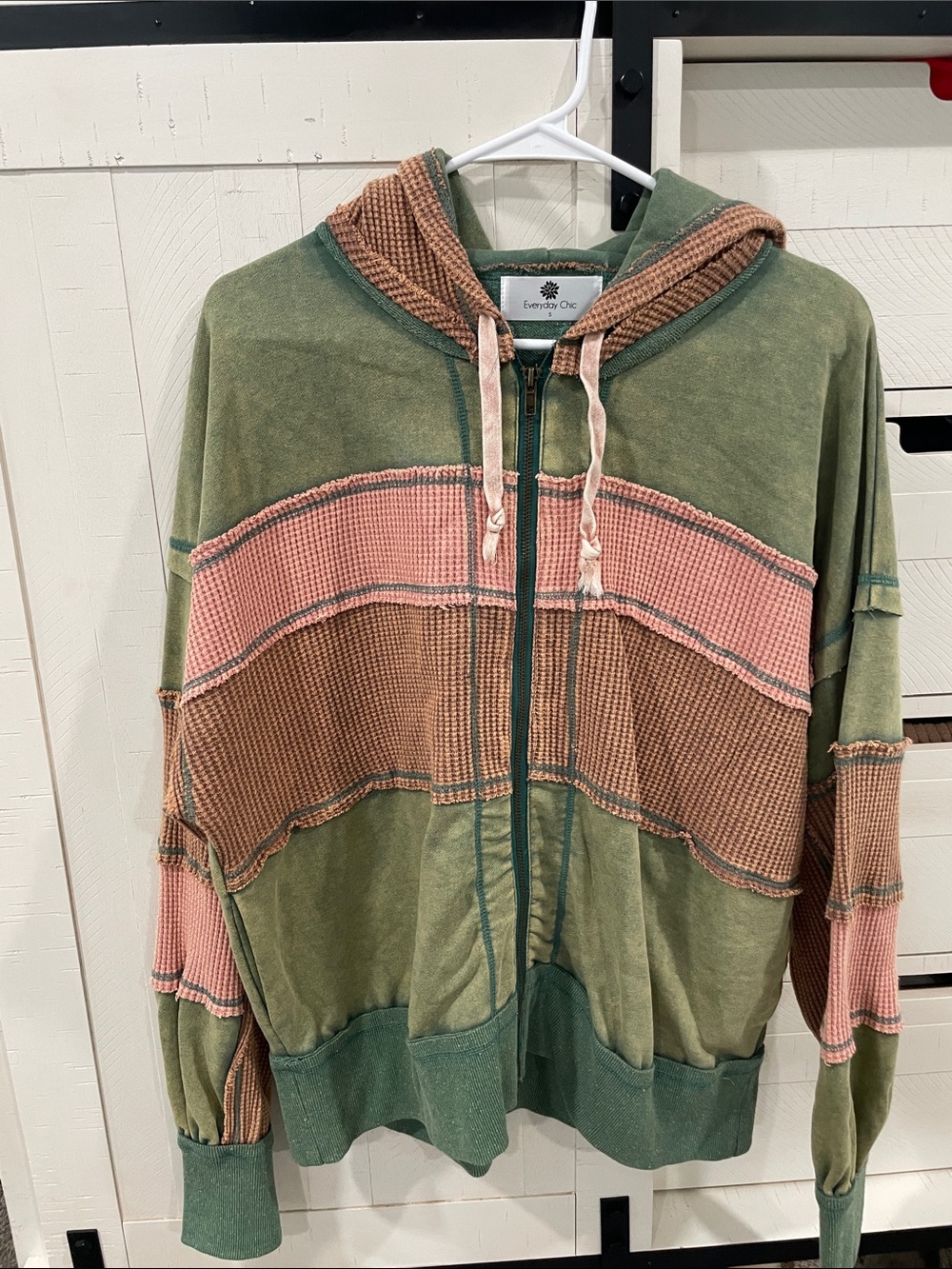 Women’s Olive Green & Dusty Pink Hooded Zip Hoodie
